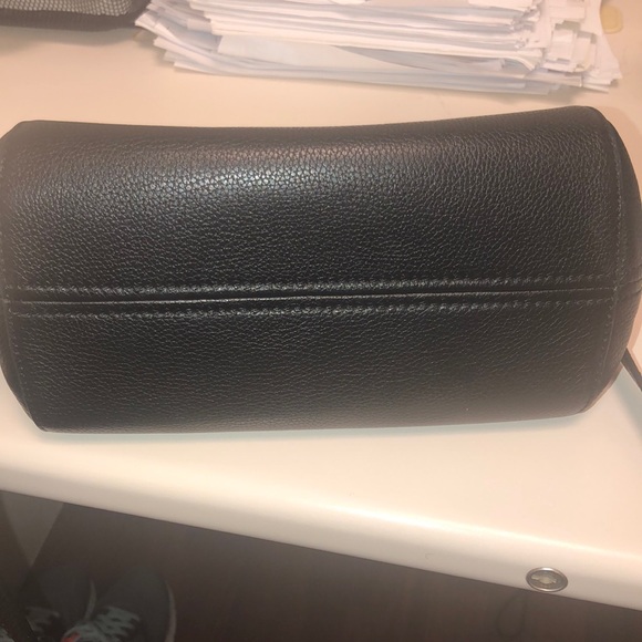 Kate Spade Crossbody - Picture 5 of 6